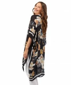 2 Chic Black Floral Print Kimono