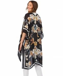 2 Chic Black Floral Print Kimono