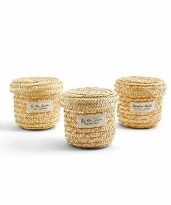 Two's Company Gifts Straw Lidded Basket Candle - Patchouli & Red Currant