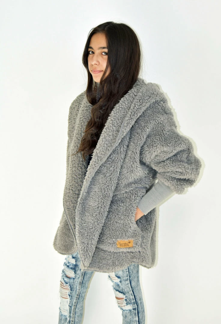 Nordic Beach Grey Kitten (Petite) Apparel