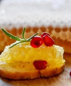 Savannah Bee Company Food Raw Honeycomb - 5.6 Oz