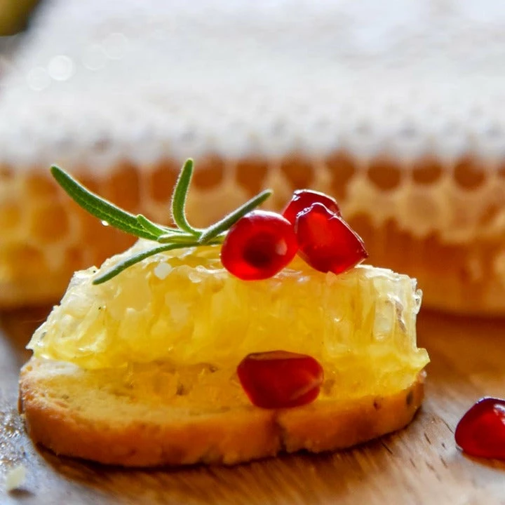 Savannah Bee Company Food Raw Honeycomb - 5.6 Oz