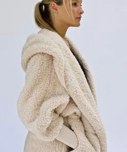 Nordic Beach Fluffy Frappe Apparel