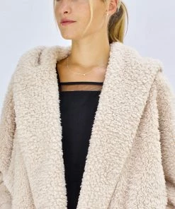 Nordic Beach Fluffy Frappe Apparel